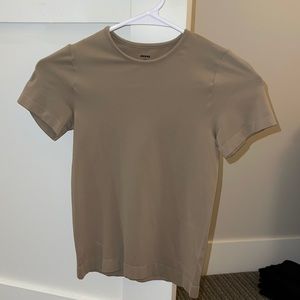 Skims soft and smoothing t-shirt
